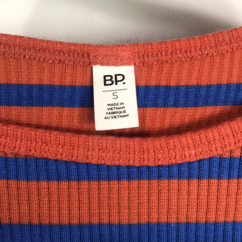 Bundle BP Tops - Picture 2 of 4